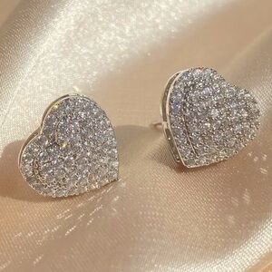 💎4/$20💎Heart Stud Earrings